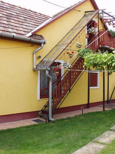 Zach Klara Utcai Apartman Visegrad Bilik gambar