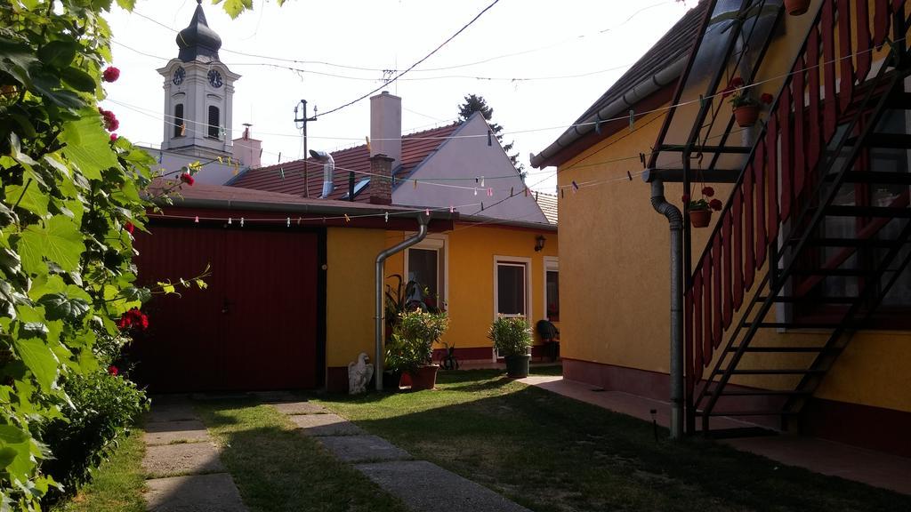 Zach Klara Utcai Apartman Visegrad Luaran gambar